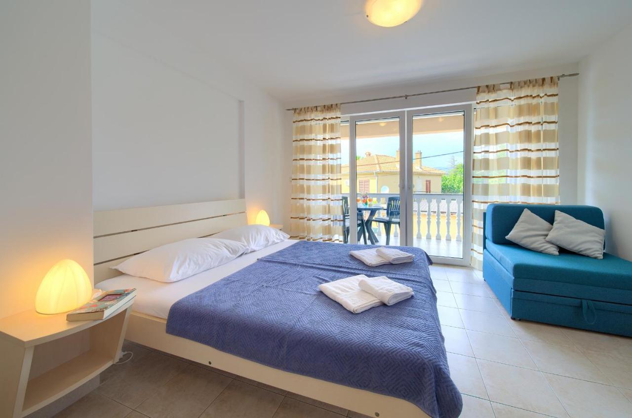 Apartments Ivica Krk Island Šilo Buitenkant foto
