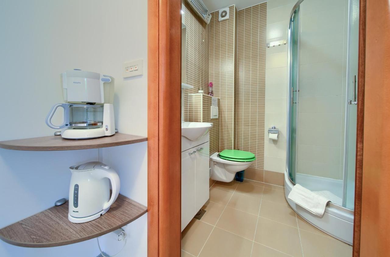 Apartments Ivica Krk Island Šilo Buitenkant foto